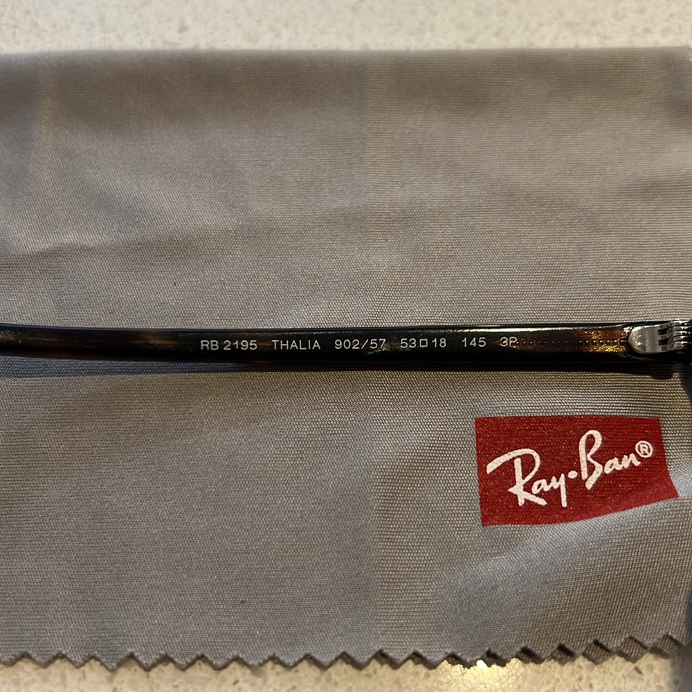 Ray-Ban Thalia Sunglasses - tortoiseshell - Picture 6 of 7